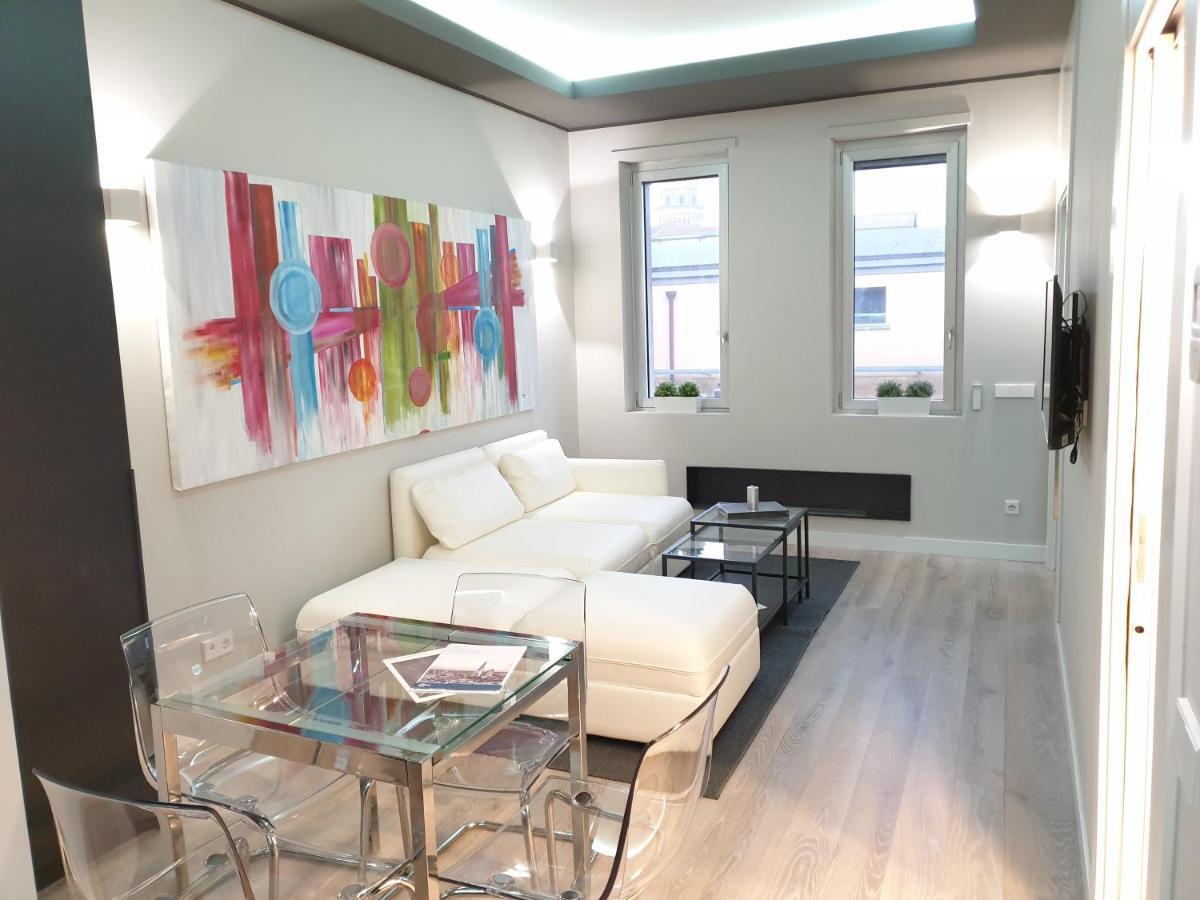 Jewel Apartment Vista Duomo 100M 밀라노 외부 사진
