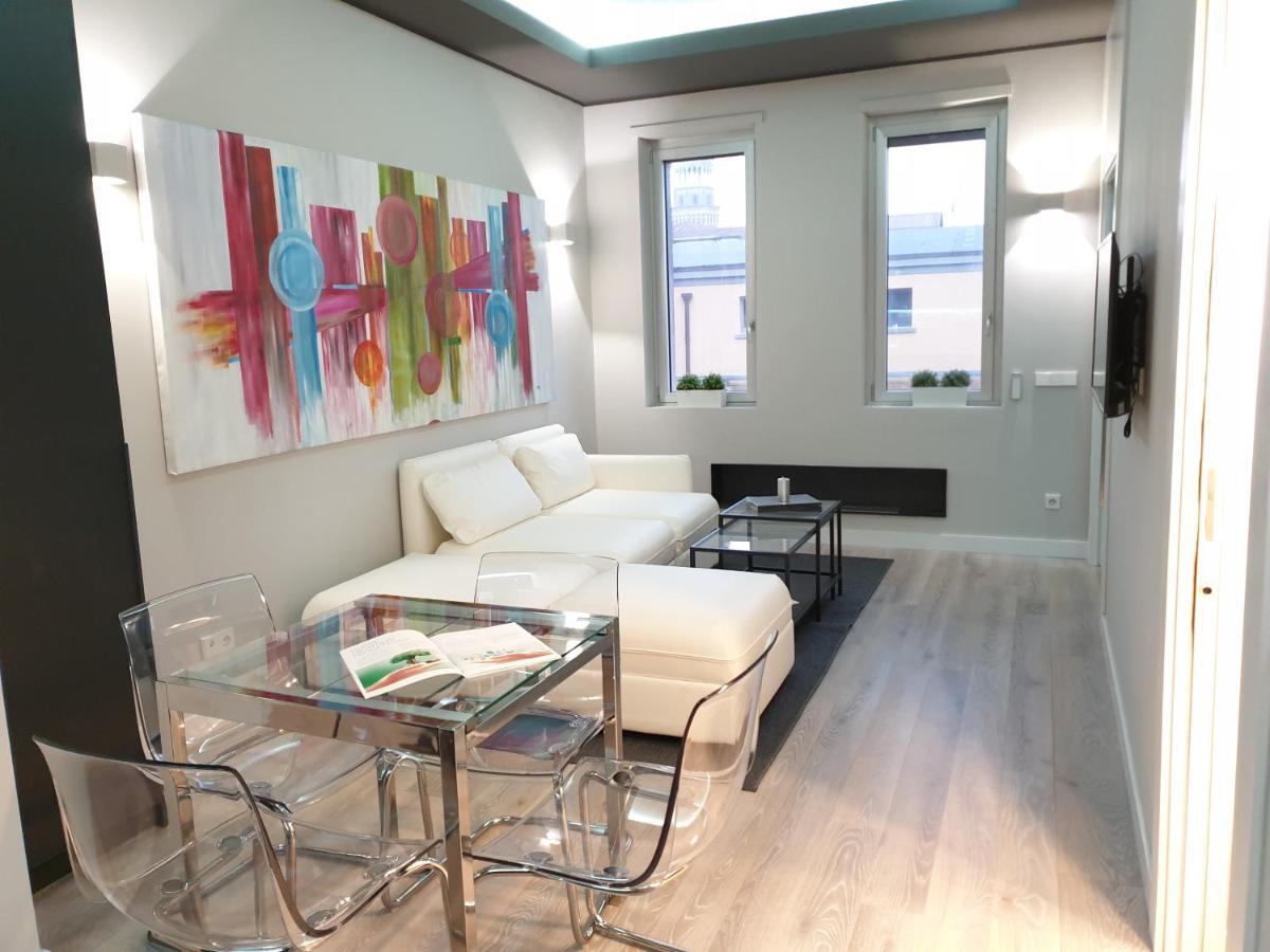 Jewel Apartment Vista Duomo 100M 밀라노 외부 사진