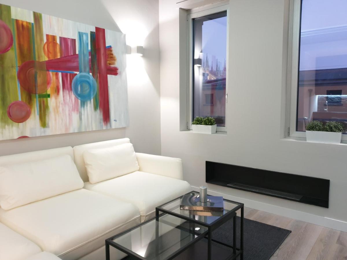 Jewel Apartment Vista Duomo 100M 밀라노 외부 사진